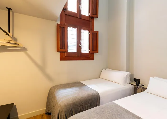 Uma Suites Barceloneta Beach